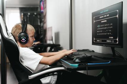 Дети с гаджетами