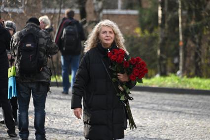 Прощание с актером Романом Поповым