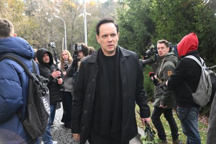 Прощание с актером Романом Поповым