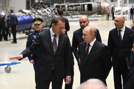 Владимир Путин посетил ПАО ОДК-Кузнецов\" в Самаре