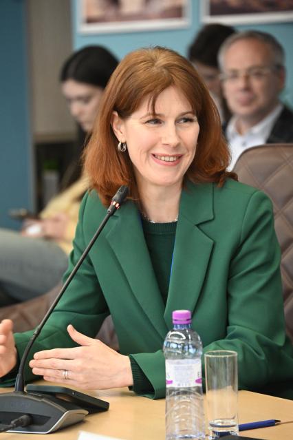 Анна Хороших