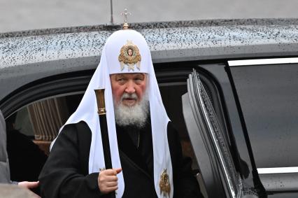 Возложение цветов к памятнику Минину и Пожарскому в Москве