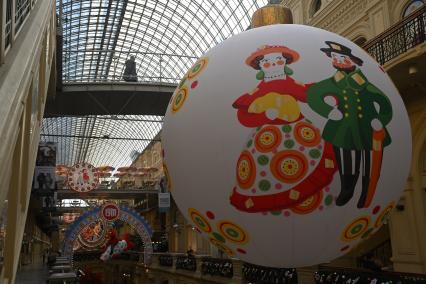 Новогоднее украшение ГУМа