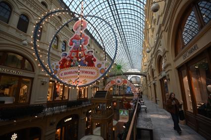 Новогоднее украшение ГУМа