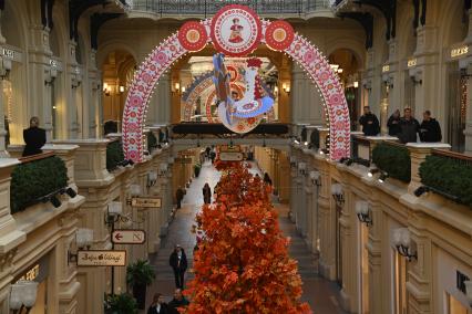 Новогоднее украшение ГУМа