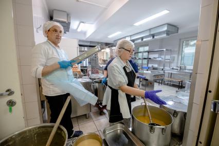 Столичные клинические больницы перевели на новое меню