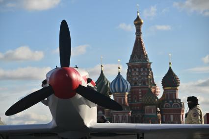 Выставка в честь 84-й годовщины парада 1941 г. на Красной площади