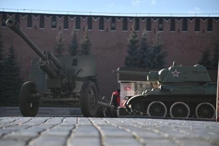 Выставка в честь 84-й годовщины парада 1941 г. на Красной площади