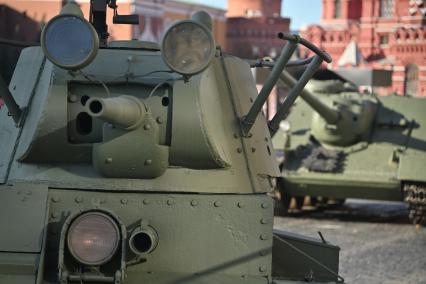 Выставка в честь 84-й годовщины парада 1941 г. на Красной площади