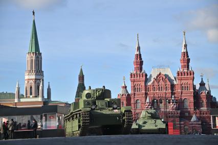 Выставка в честь 84-й годовщины парада 1941 г. на Красной площади