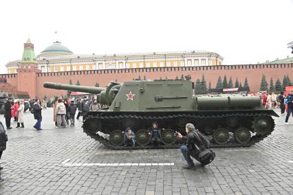 Иммерсивный музей Город живых историй\" на Красной площади