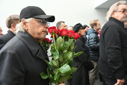 Прощание с телеведущим Юрием Николаевым