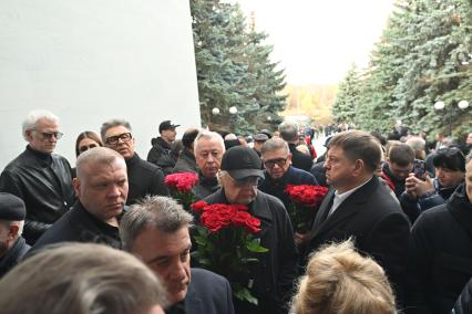 Прощание с телеведущим Юрием Николаевым