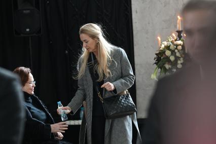 Прощание с телеведущим Юрием Николаевым