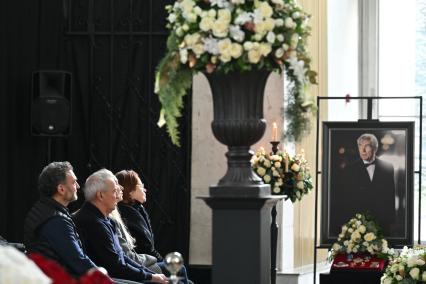 Прощание с телеведущим Юрием Николаевым