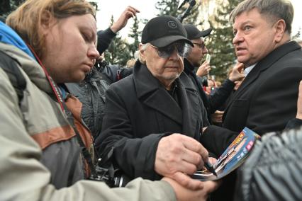 Прощание с телеведущим Юрием Николаевым