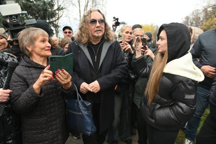 Прощание с телеведущим Юрием Николаевым