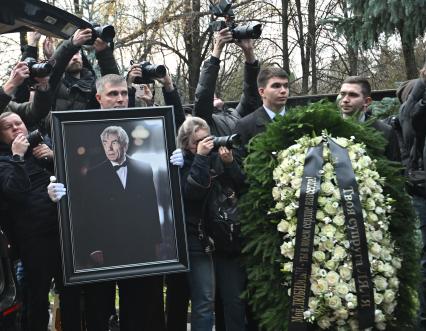 Прощание с телеведущим Юрием Николаевым