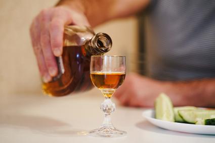 Постановочная съемка на тему алкоголя