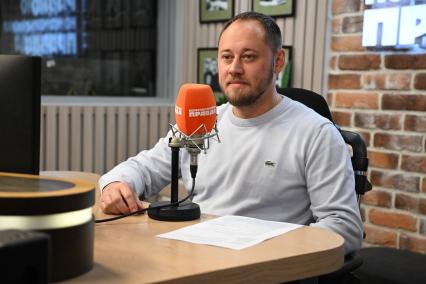 Артем Ткалин на радиостанции Комсомольская правда\"