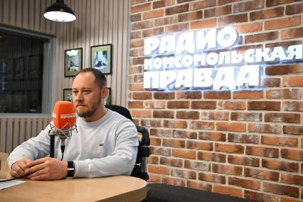 Артем Ткалин на радиостанции Комсомольская правда\"