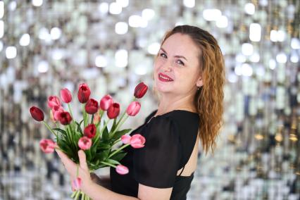 Девушка с цветами