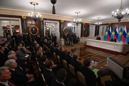 Встреча президента России Владимира Путина с президентом Казахстана Касым-Жомартом Токаевым