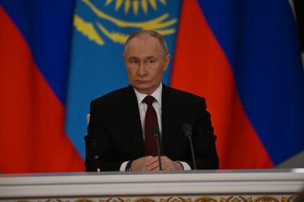 Встреча президента России Владимира Путина с президентом Казахстана Касым-Жомартом Токаевым