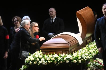 Прощание с актером Владимиром Симоновым в Москве