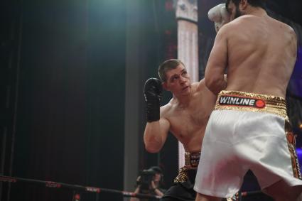 Боксерский турнир \"IBA.PRO 12\" в Самарском театре оперы и балета