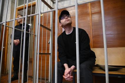 Редактор Ura.ru Денис Аллаяров в суде