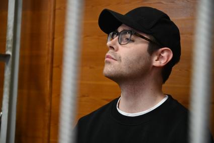 Редактор Ura.ru Денис Аллаяров в суде