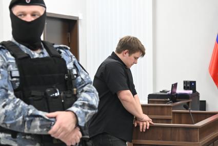 Бывший учитель физики Сергей Перминов в суде