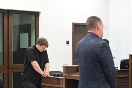 Бывший учитель физики Сергей Перминов в суде