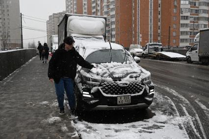 Первый снег в Москве