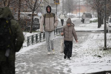 Первый снег в Москве
