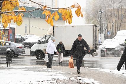 Первый снег в Москве