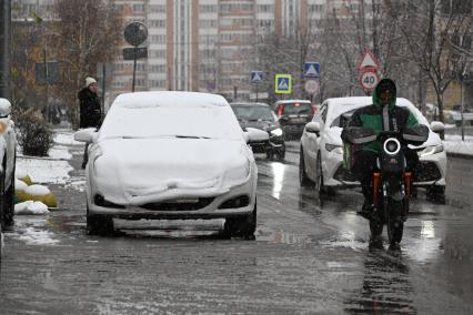 Первый снег в Москве