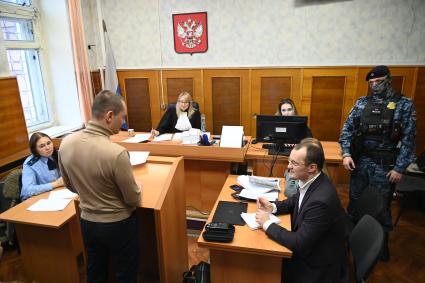 Допрос свидетелей по делу редактора Ura.ru Дениса Аллаярова