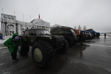 Пресс-тур в рамках выставки вездеходов в парке \"Патриот\"