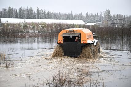 Пресс-тур в рамках выставки вездеходов в парке \"Патриот\"