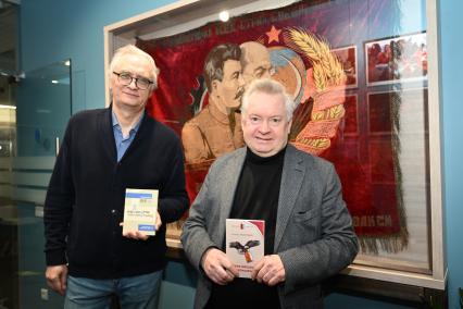 Сергей Сидоров и Владимир Кисмерёшкин в редакции Комсомольская правда\"