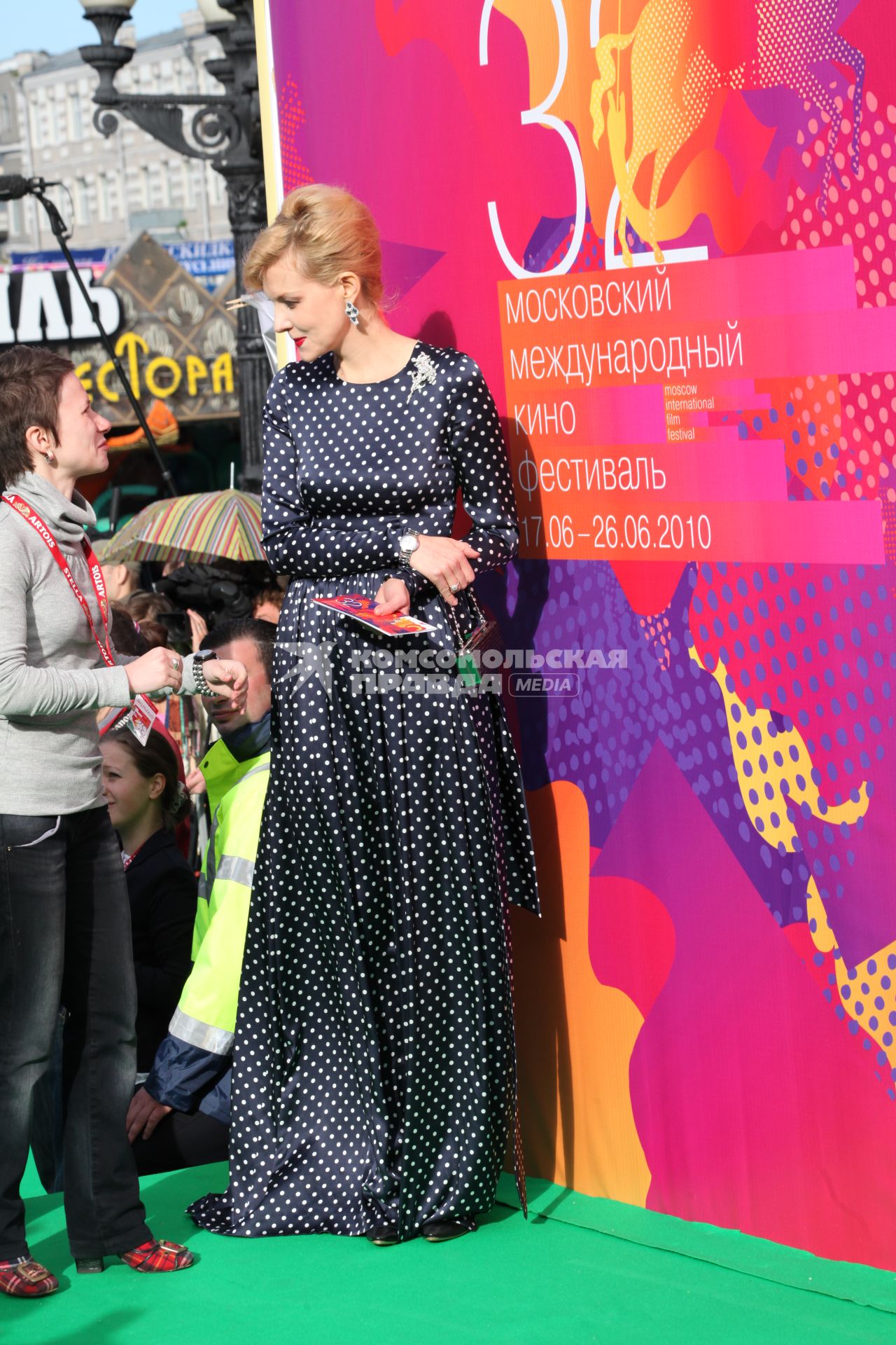 Диск5. Московский Международный кинофестиваль 2010 г 18 июня 2010 год   актриса Литвинова Рената