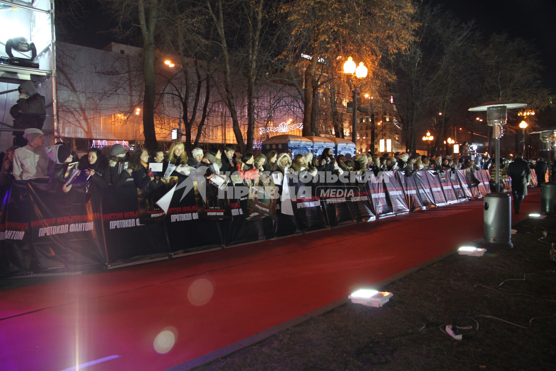 Диск33.Премьера фильма Миссия Невыполнима: Протокол Фантом 2011 год