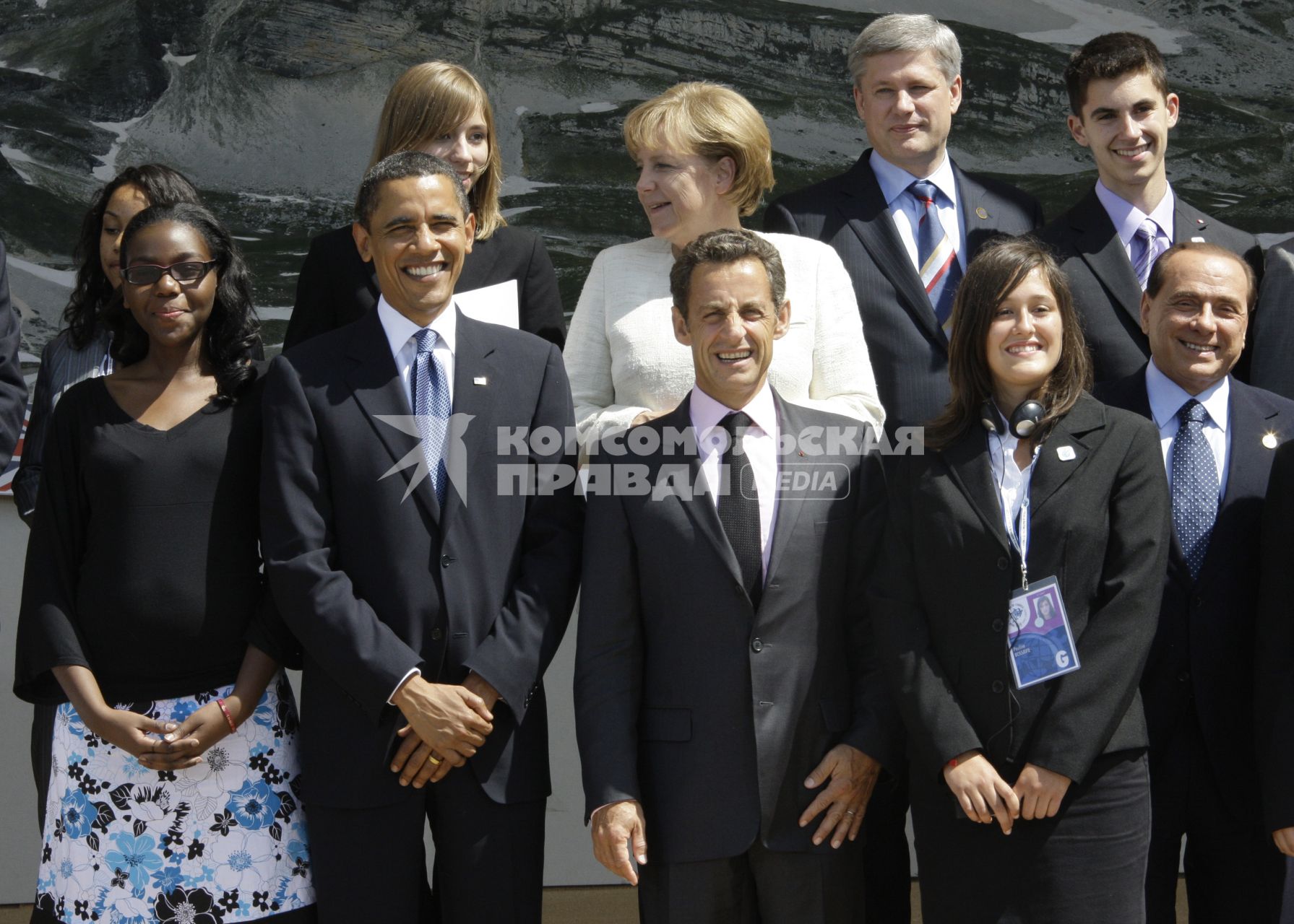 Рабочее заседание глав государств и правительств Группы восьми с участием представителей Бразилии, Египта, Индии, Китая, Мексики и ЮАР. Барак Обама и Николя Саркози.