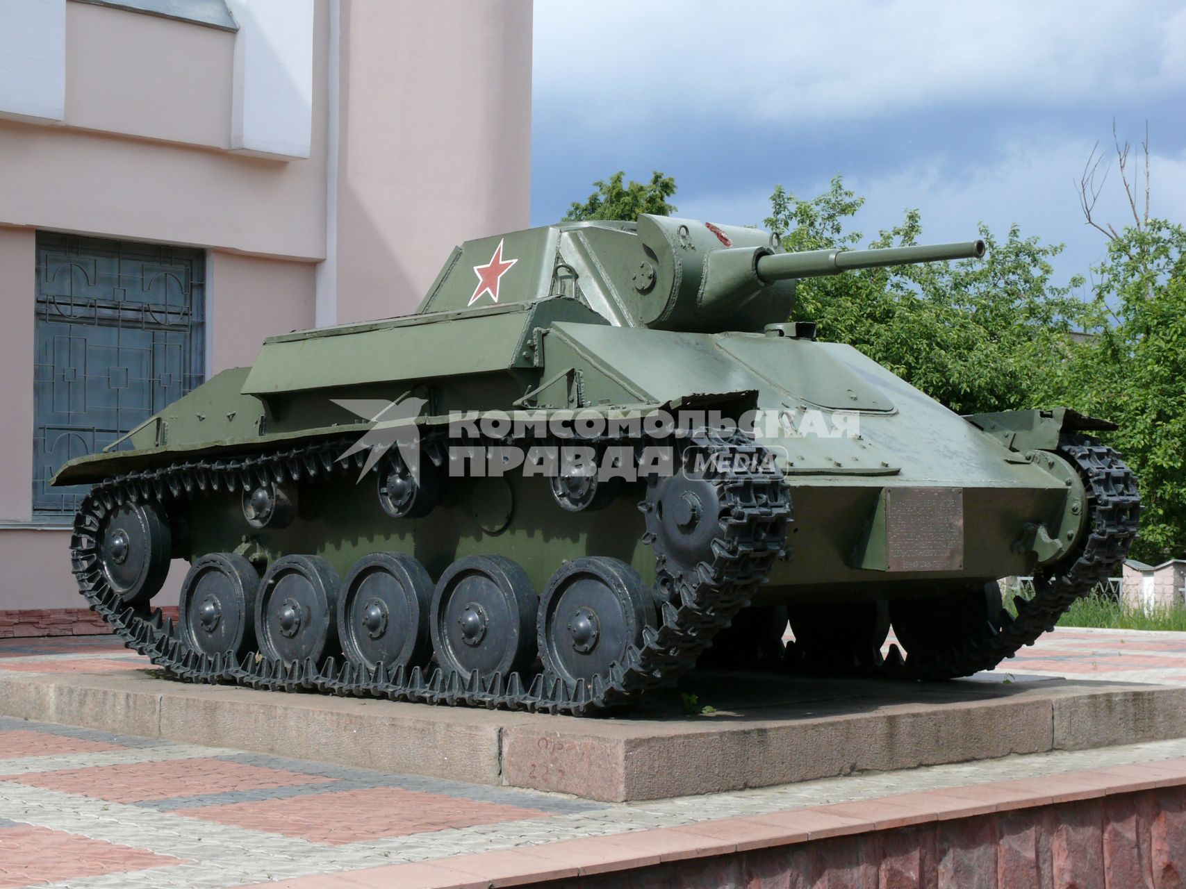 Т-70 - советский легкий танк (WWII)