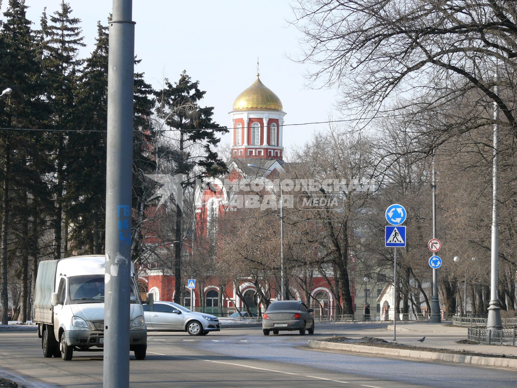 Храм Благовещения Пресвятой Богородицы. Москва, Петровский парк. Храм построен в 1844-1847 г. (арх. Ф.Рихтер) на средства и по инициативе А. Д. Нарышкиной.