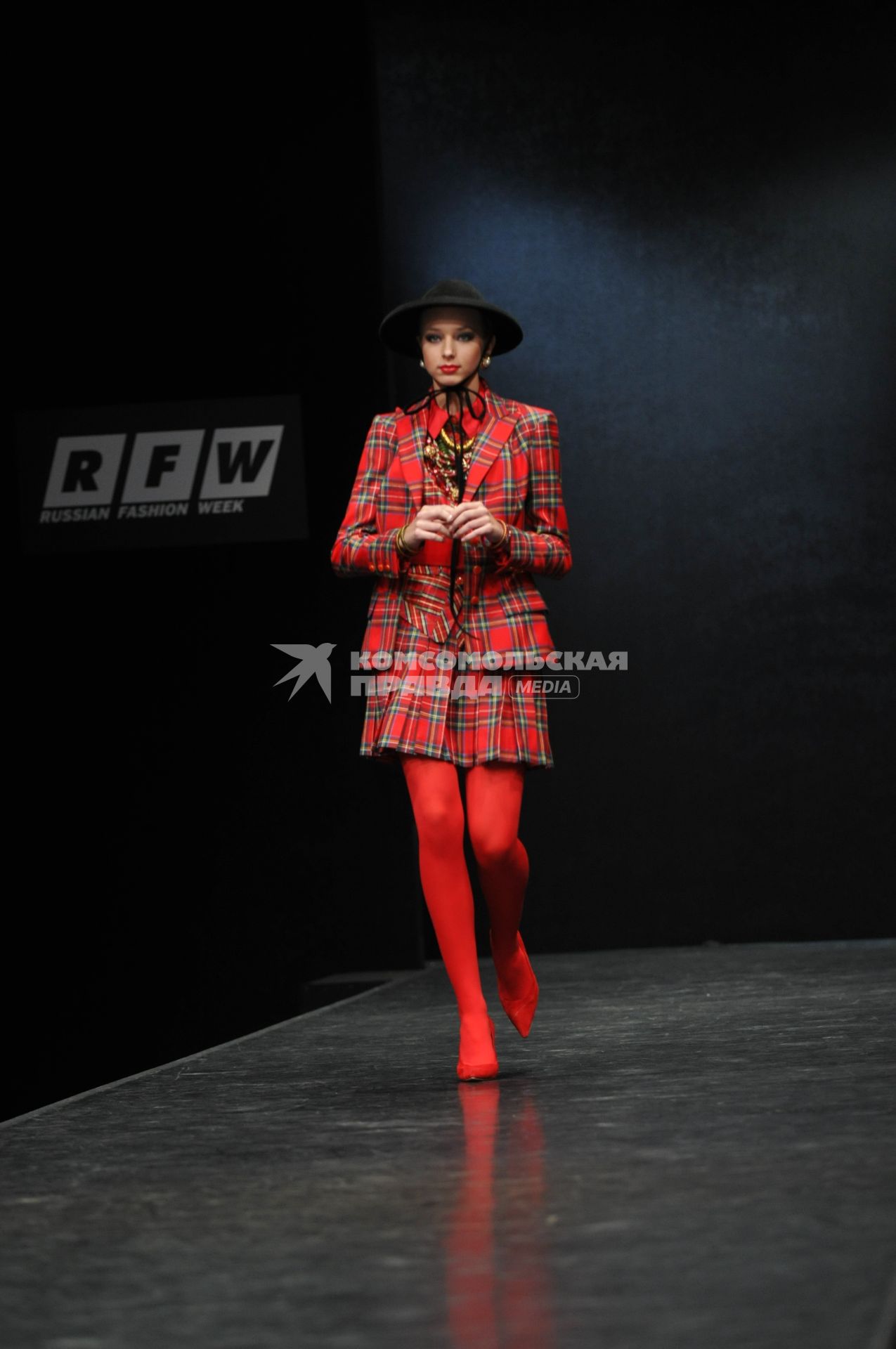 Центр международной торговли (ЦМТ). Российская неделя моды Russian Fashion Week. Показ коллекции Вячеслава Зайцева.