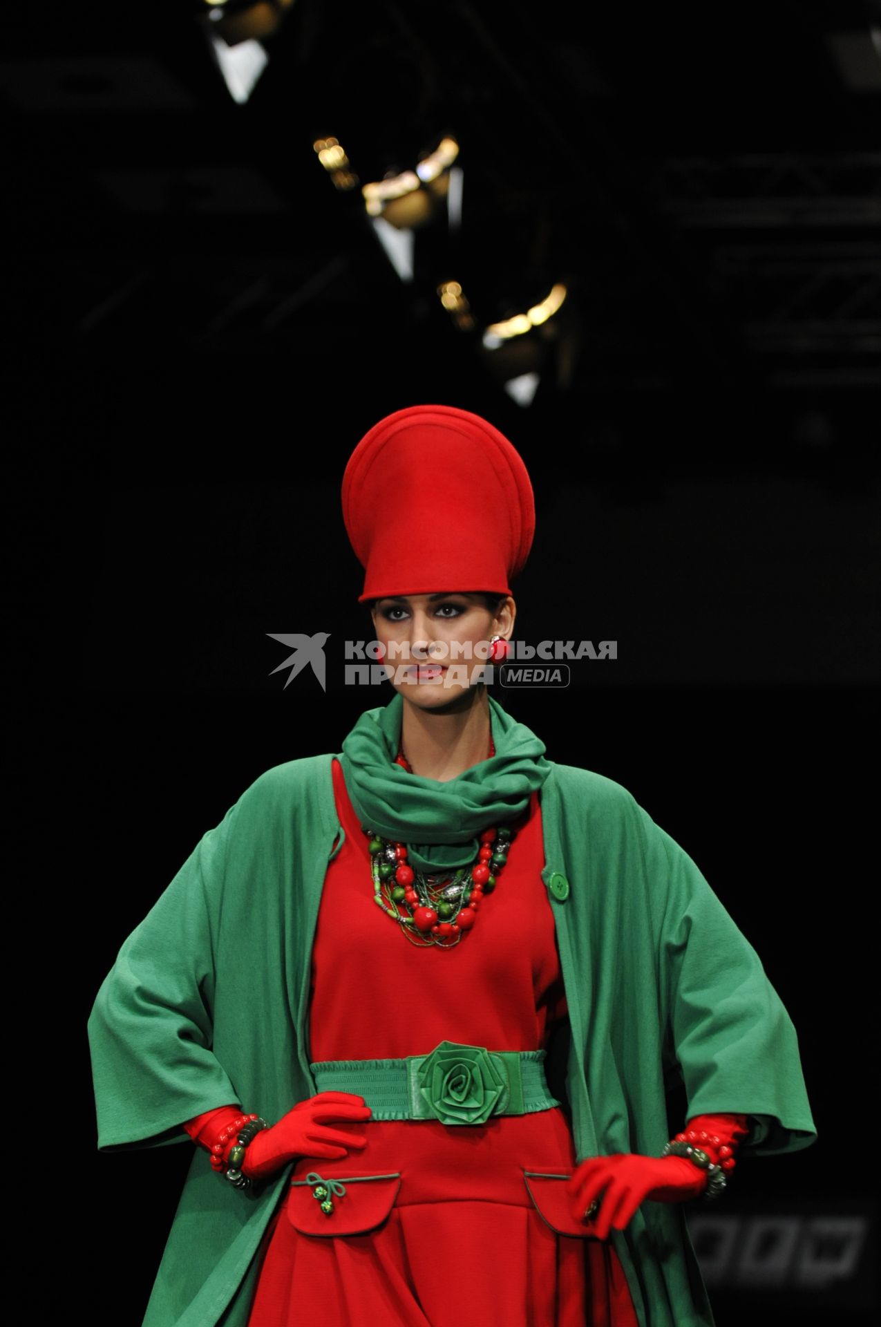 Центр международной торговли (ЦМТ). Российская неделя моды Russian Fashion Week. Показ коллекции Вячеслава Зайцева.