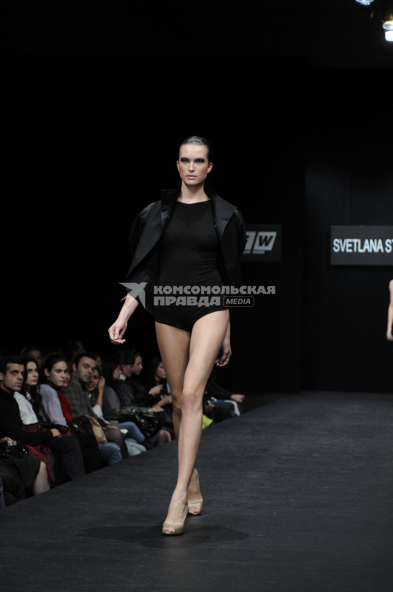 Центр международной торговли (ЦМТ). Российская неделя моды Russian Fashion Week. Показ коллекции Светланы Стадник.